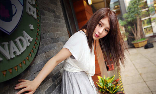 南山想找一个女性生孩子给报酬-｛找个女人生孩子多少钱｝